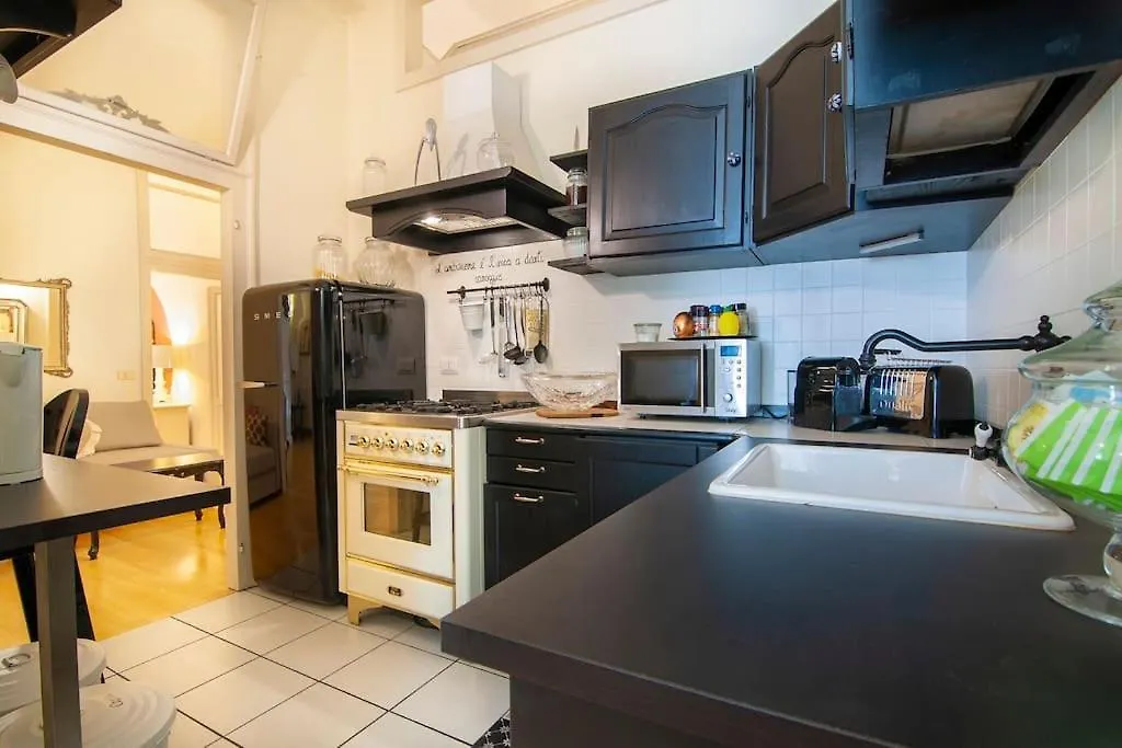 Piazza Delle Erbe Luxury House Apartment Verona