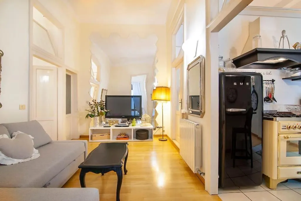 Piazza Delle Erbe Luxury House Apartment Verona